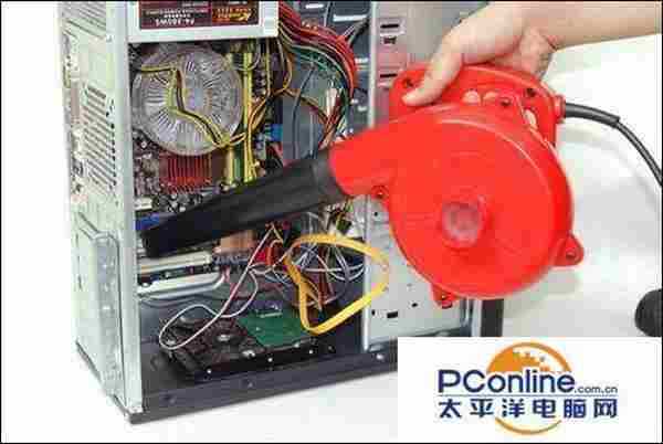 电脑主机内的灰尘怎么清理?怎么拆开?